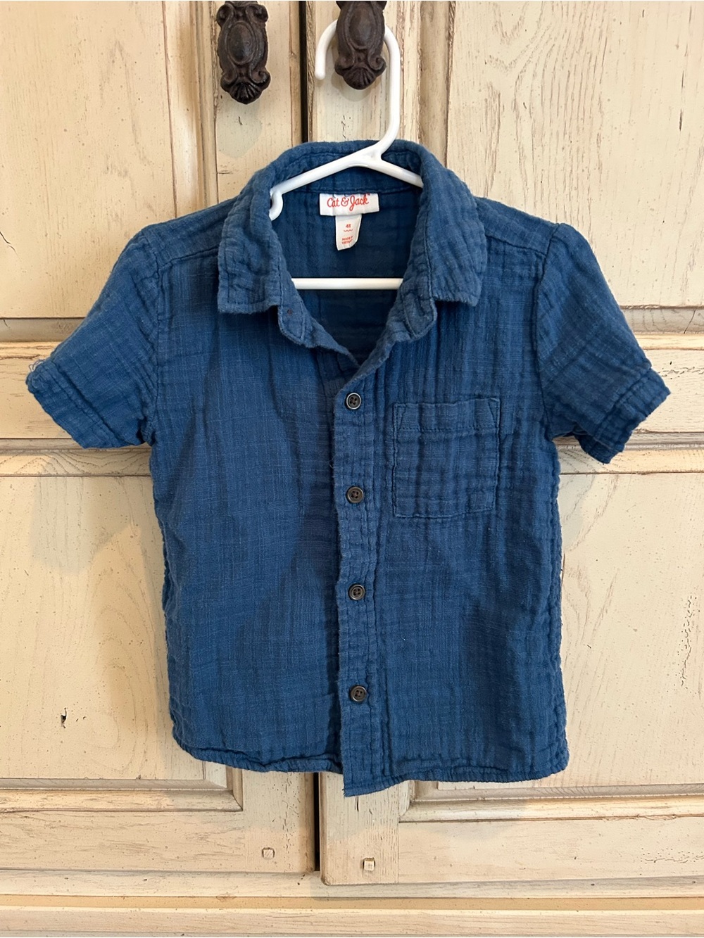 Cat & Jack Deep Blue Short-Sleeve Button-Down Shirt for Kids